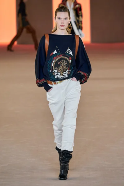 Look 33
